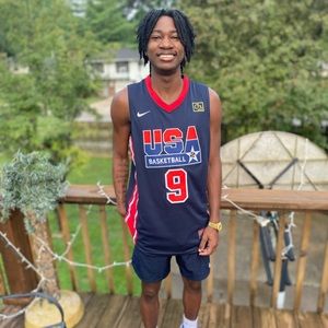 Meet your Posher, Kobe